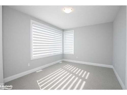 27 Beatrice Drive, Wasaga Beach, ON - Indoor Photo Showing Other Room