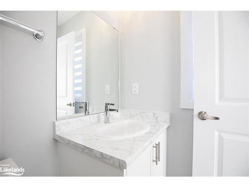27 Beatrice Drive, Wasaga Beach, ON - Indoor Photo Showing Bathroom