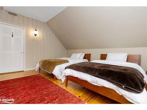 63 Slalom Gate Road, Collingwood, ON - Indoor Photo Showing Bedroom
