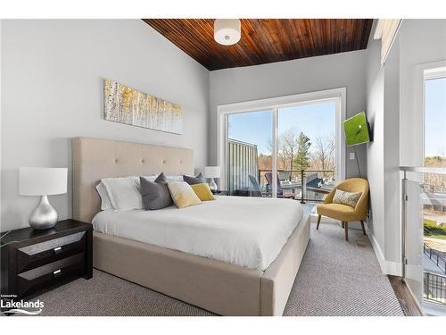 20 Carrick Trail, Gravenhurst, ON - Indoor Photo Showing Bedroom