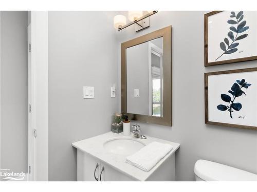 20 Carrick Trail, Gravenhurst, ON - Indoor Photo Showing Bathroom