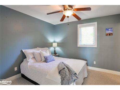 3547 Lauderdale Point Crescent, Severn Bridge, ON - Indoor Photo Showing Bedroom