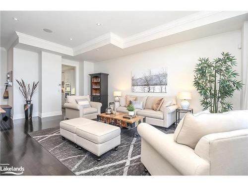 12 Wheelhouse Crescent, Collingwood, ON - Indoor Photo Showing Living Room