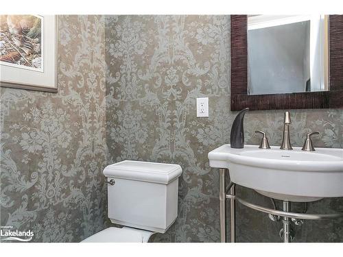 12 Wheelhouse Crescent, Collingwood, ON - Indoor Photo Showing Bathroom