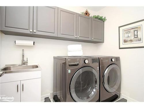 12 Wheelhouse Crescent, Collingwood, ON - Indoor Photo Showing Laundry Room