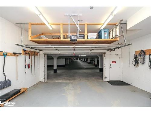 12 Wheelhouse Crescent, Collingwood, ON - Indoor Photo Showing Garage