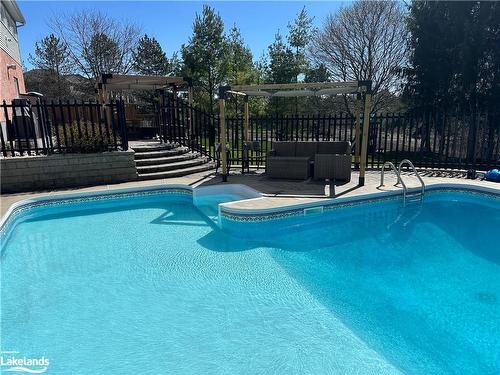 912 Sloan Circle Drive, Innisfil, ON - Outdoor With In Ground Pool With Backyard