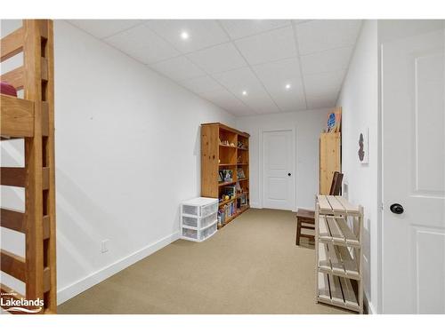 1656 Muskoka Beach Road, Bracebridge, ON - Indoor Photo Showing Other Room