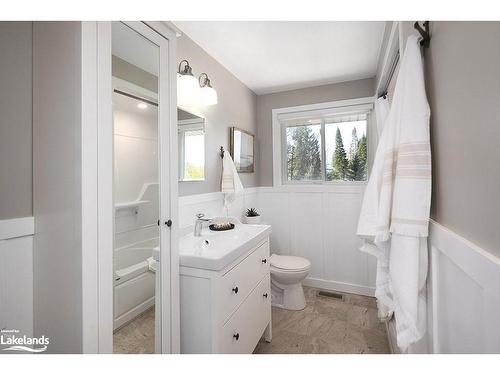 45 Duncan Street W, The Blue Mountains, ON - Indoor Photo Showing Bathroom