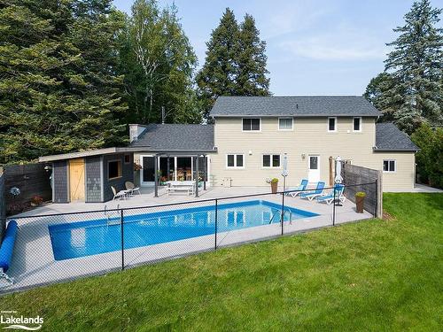45 Duncan Street W, The Blue Mountains, ON - Outdoor With In Ground Pool With Backyard With Exterior