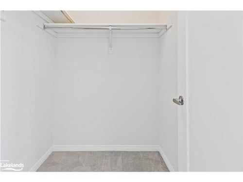 18 Albany Street, Collingwood, ON - Indoor With Storage