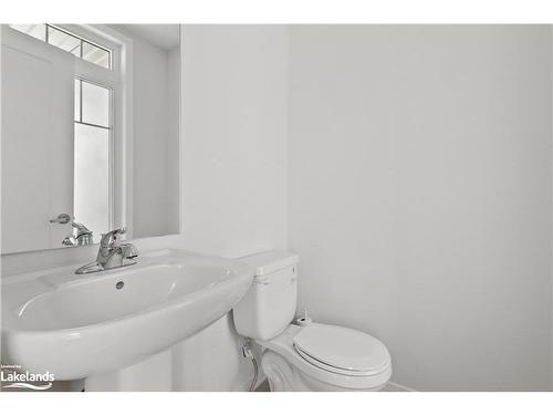 18 Albany Street, Collingwood, ON - Indoor Photo Showing Bathroom