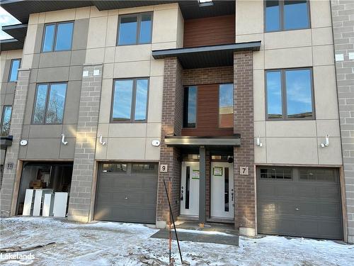 9 Winters Crescent, Collingwood, ON - Outdoor With Facade