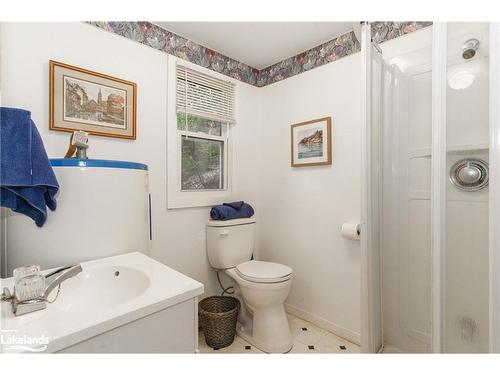 1257 Paint Lake Road, Dorset, ON - Indoor Photo Showing Bathroom