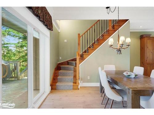 86 Lynx Drive, Kearney, ON - Indoor Photo Showing Dining Room