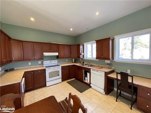 35 River Street, Coldwater, ON - Indoor Photo Showing Kitchen With Double Sink