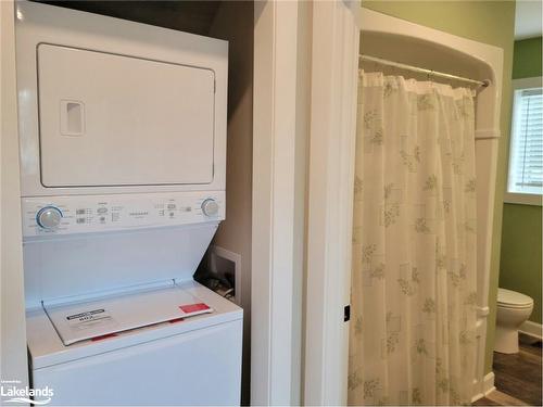 187 Main Street W, Huntsville, ON - Indoor Photo Showing Laundry Room