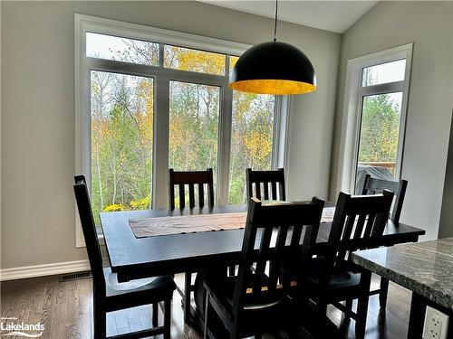 12 Robbie Way, Collingwood, ON - Indoor Photo Showing Dining Room