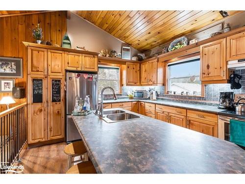 1272 Little Bob Lake Road, Minden Hills, ON - Indoor Photo Showing Kitchen With Double Sink