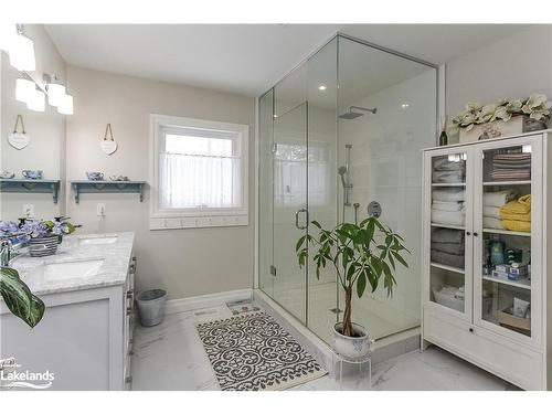 52 29Th Street N, Wasaga Beach, ON - Indoor Photo Showing Bathroom