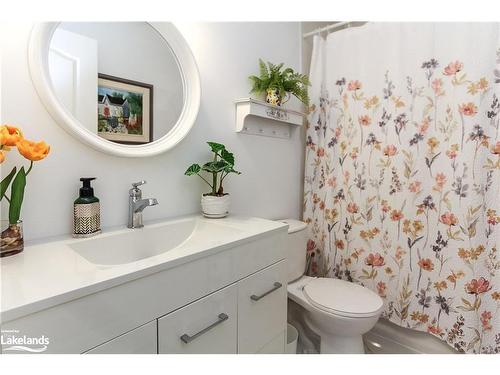 52 29Th Street N, Wasaga Beach, ON - Indoor Photo Showing Bathroom