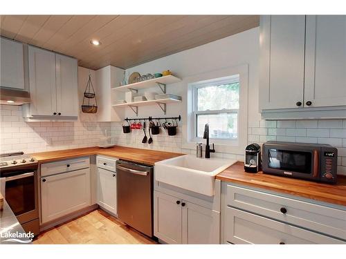 184 Pearson Street, Meaford, ON - Indoor Photo Showing Kitchen