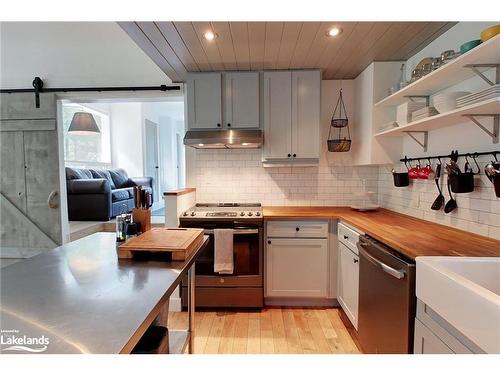 184 Pearson Street, Meaford, ON - Indoor Photo Showing Kitchen With Stainless Steel Kitchen