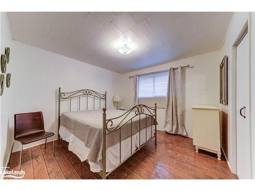 186 Lakeshore Road E, The Blue Mountains, ON - Indoor Photo Showing Bedroom