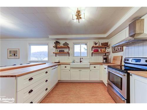 186 Lakeshore Road E, The Blue Mountains, ON - Indoor Photo Showing Kitchen