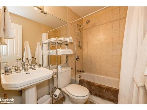 656 Johnston Park Avenue, Collingwood, ON - Indoor Photo Showing Bathroom