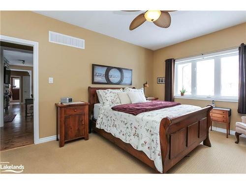 55 Maple Drive, Wasaga Beach, ON - Indoor Photo Showing Bedroom