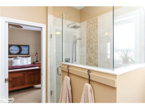 55 Maple Drive, Wasaga Beach, ON - Indoor Photo Showing Bathroom