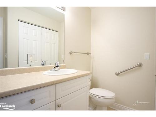 215-91 Raglan Street, Collingwood, ON - Indoor Photo Showing Bathroom