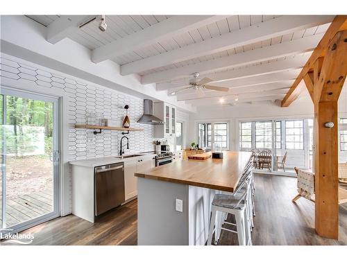 1384 Browning Island, Bracebridge, ON - Indoor Photo Showing Kitchen With Upgraded Kitchen