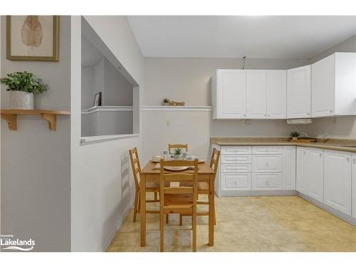26 Silver Birch Avenue, Wasaga Beach, ON - Indoor Photo Showing Kitchen