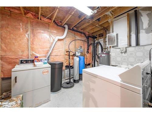 10 Eady Station Road, Oro-Medonte, ON - Indoor Photo Showing Laundry Room