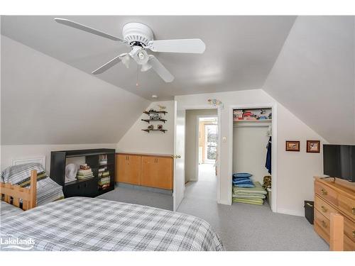 555 North Bay Lake Road, Emsdale, ON - Indoor Photo Showing Bedroom