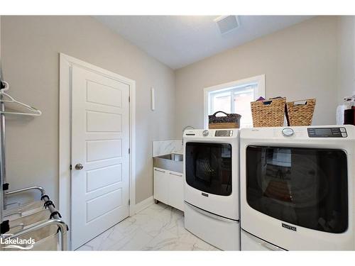 17 Gilpin Crescent, Collingwood, ON - Indoor Photo Showing Laundry Room