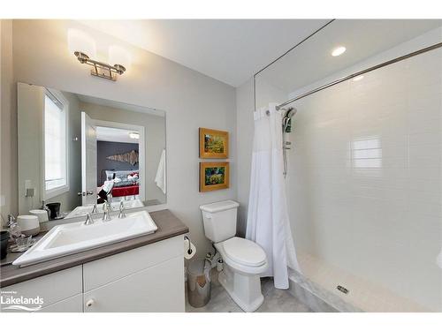 17 Gilpin Crescent, Collingwood, ON - Indoor Photo Showing Bathroom