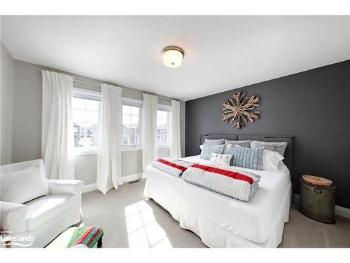 17 Gilpin Crescent, Collingwood, ON - Indoor Photo Showing Bedroom