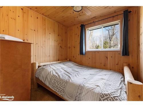 45 Deerfield Road, Mckellar, ON - Indoor Photo Showing Bedroom