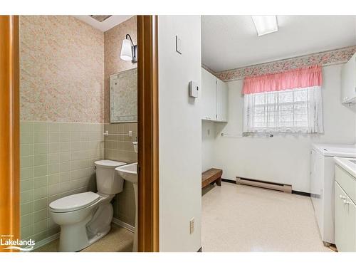 435 4Th Avenue W, Owen Sound, ON - Indoor Photo Showing Bathroom