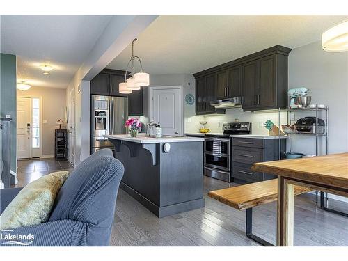 166 Tarry Parkway, Aylmer, ON - Indoor Photo Showing Kitchen With Upgraded Kitchen