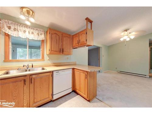 4 Allen Drive S, Wasaga Beach, ON - Indoor Photo Showing Kitchen With Double Sink