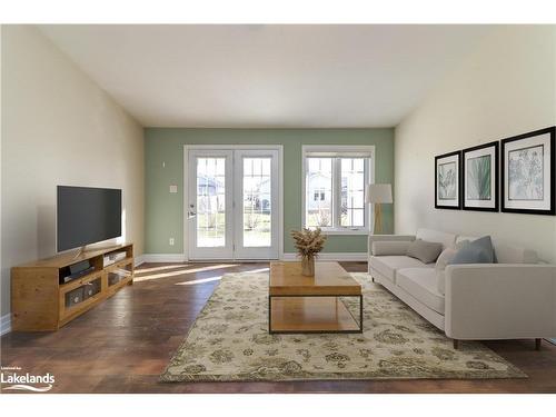 29 New York Avenue, Wasaga Beach, ON - Indoor Photo Showing Living Room
