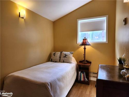 1287 Hamilton Road, Minden Hills, ON - Indoor Photo Showing Bedroom