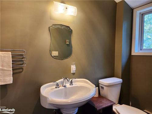 1287 Hamilton Road, Minden Hills, ON - Indoor Photo Showing Bathroom