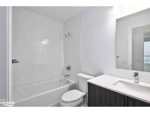 216-1 Hume Street, Collingwood, ON - Indoor Photo Showing Bathroom