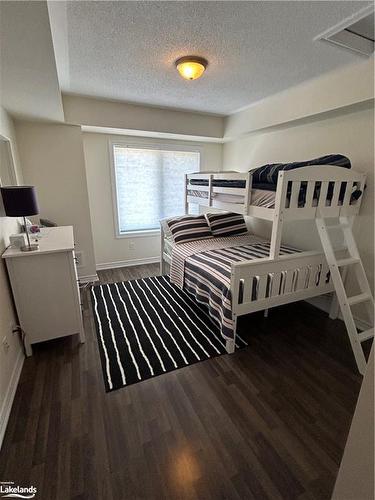 307-6 Anchorage Crescent, Collingwood, ON - Indoor Photo Showing Bedroom