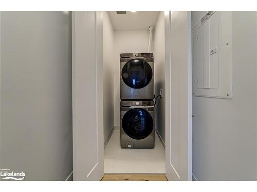 Ph611-1 Hume Street, Collingwood, ON - Indoor Photo Showing Laundry Room
